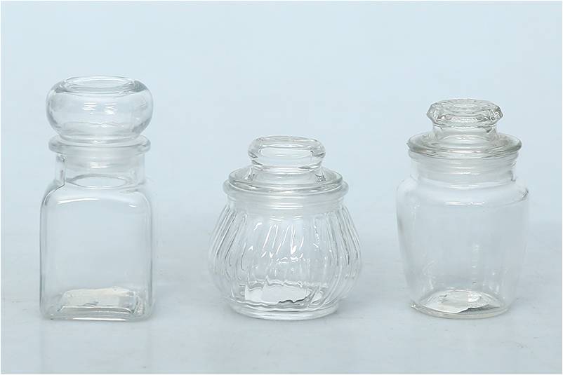 mini glass spice jars